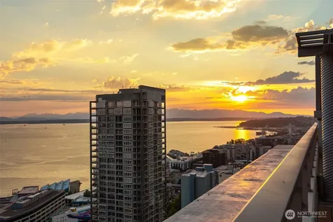 2033 2nd Avenue Seattle WA 98121