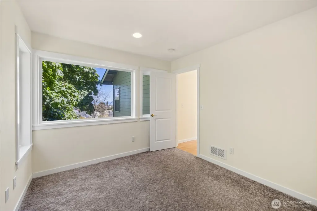 1311 E 5th Street Port Angeles WA 98362