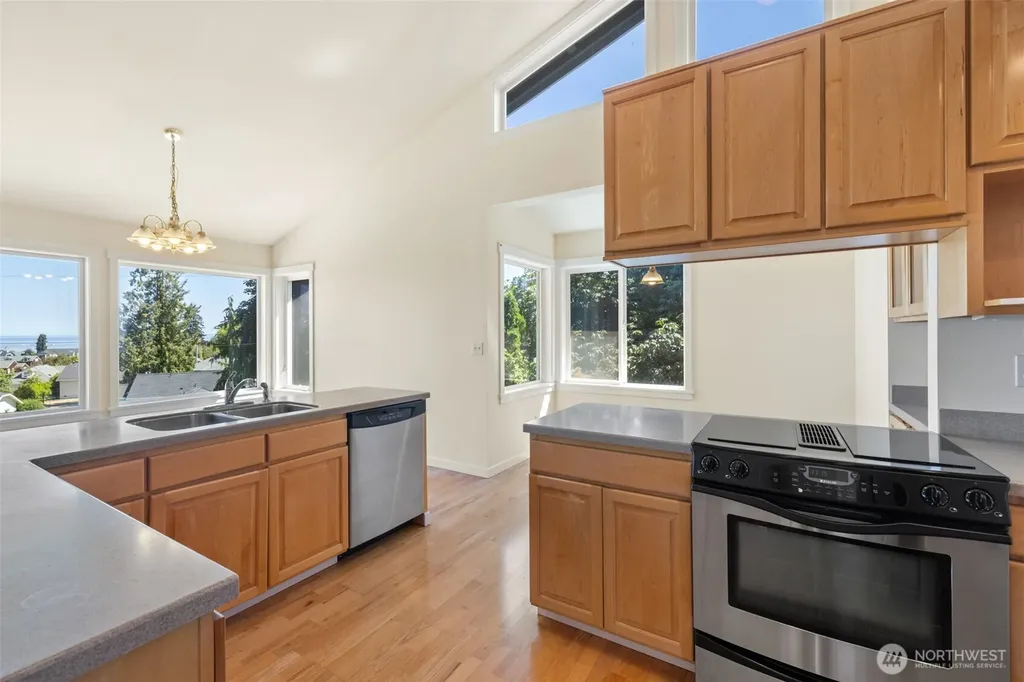 1311 E 5th Street Port Angeles WA 98362