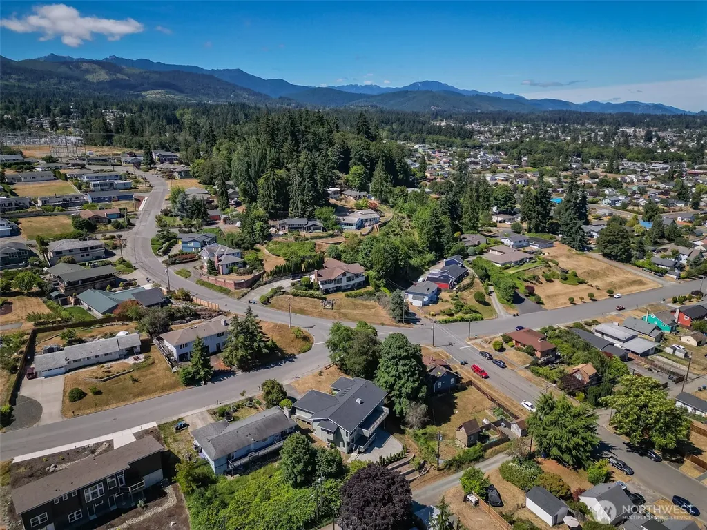 1311 E 5th Street Port Angeles WA 98362