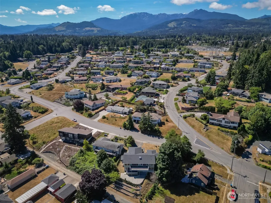1311 E 5th Street Port Angeles WA 98362