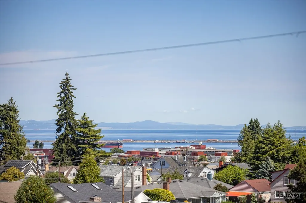 1311 E 5th Street Port Angeles WA 98362