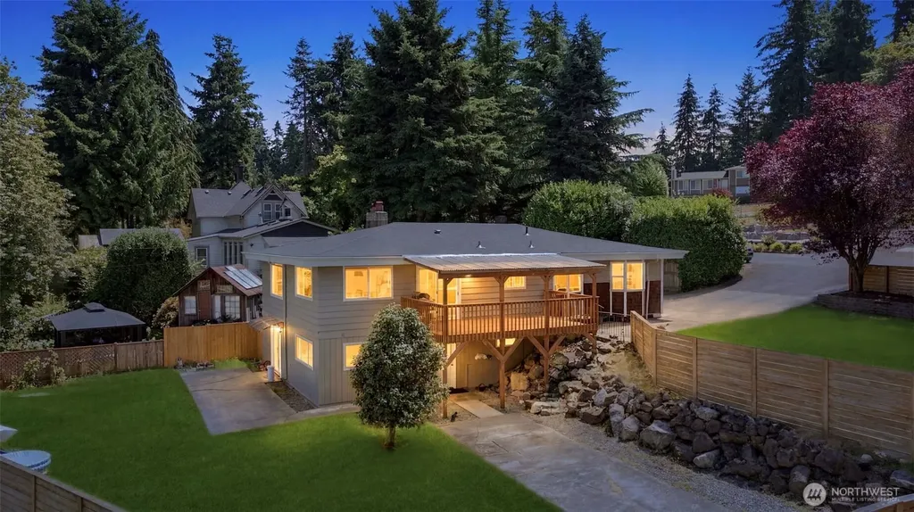 413 104th Avenue E Edgewood WA 98372