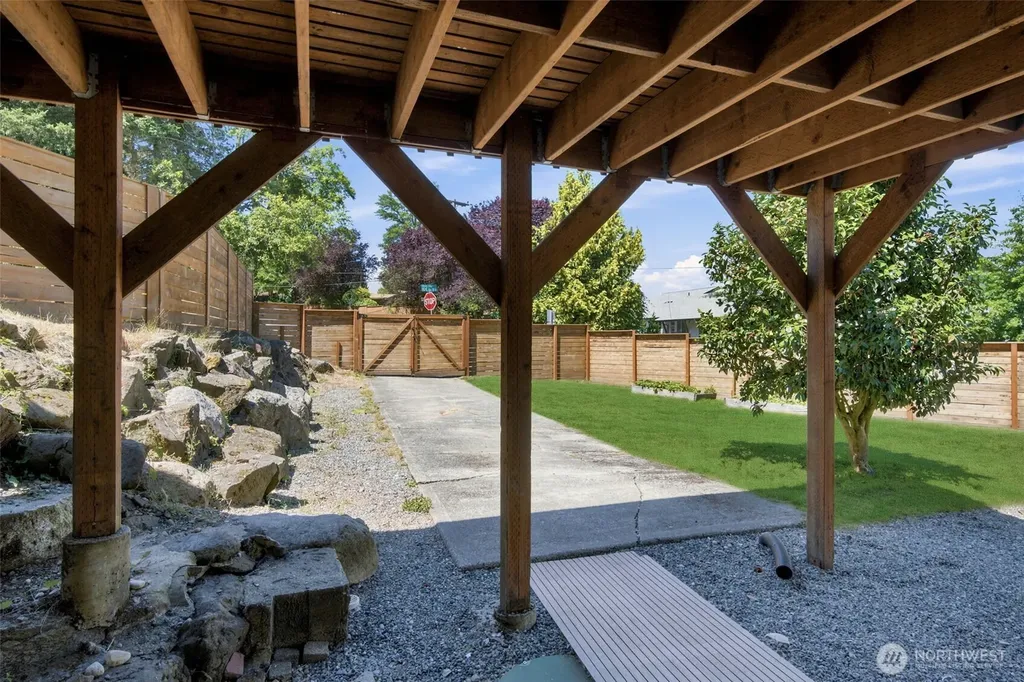 413 104th Avenue E Edgewood WA 98372