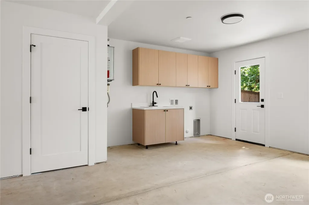 9909 NE 200th Street Bothell WA 98011
