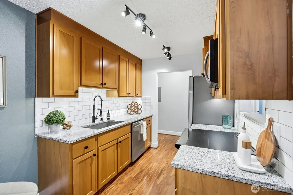 8025 234th Street SW Edmonds WA 98026
