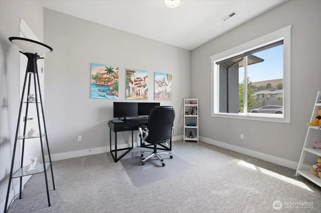 5483 S Kent Street Kennewick WA 99337