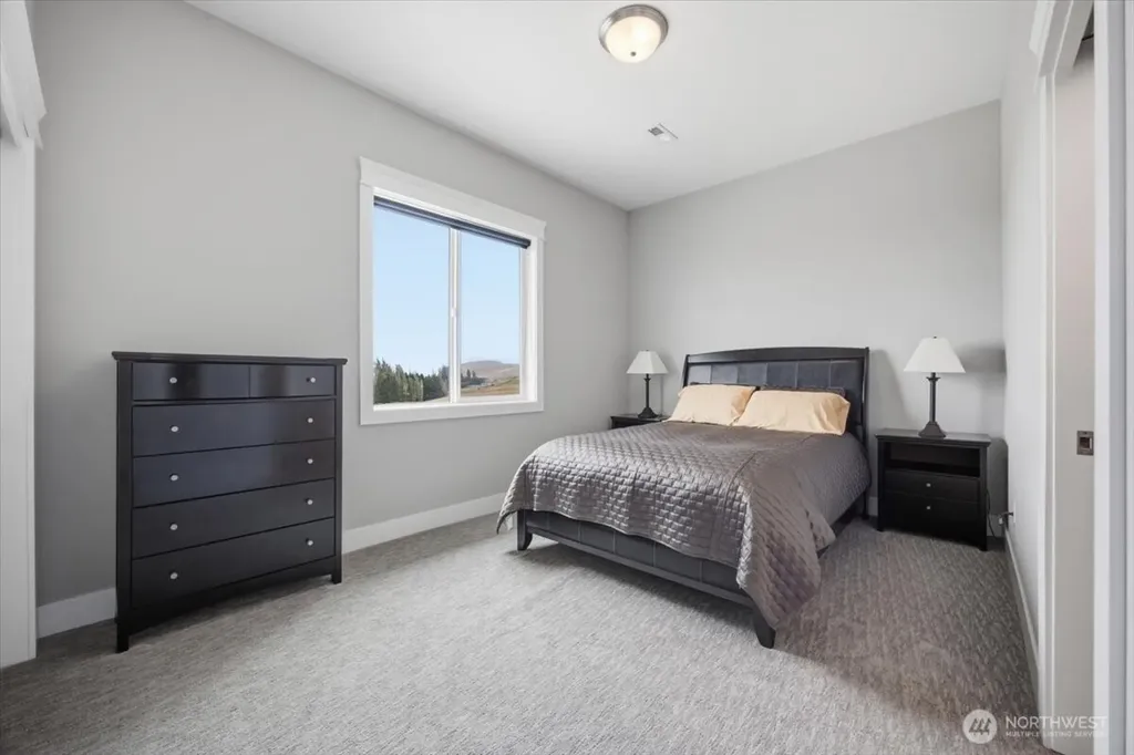 5483 S Kent Street Kennewick WA 99337