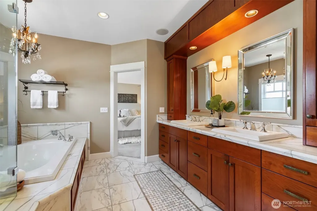 623 Kitsap Street Port Orchard WA 98366