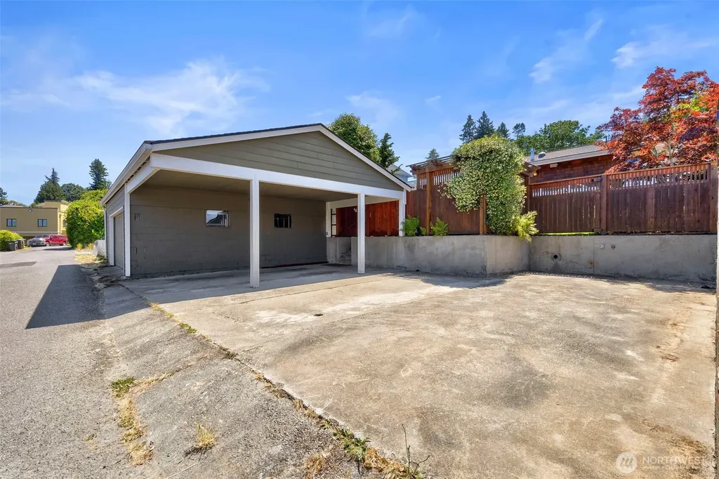 623 Kitsap Street Port Orchard WA 98366