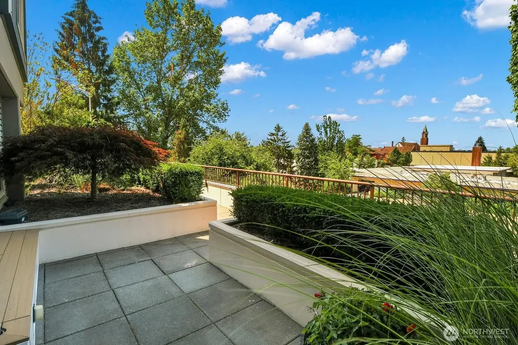425 23rd Avenue S Seattle WA 98144