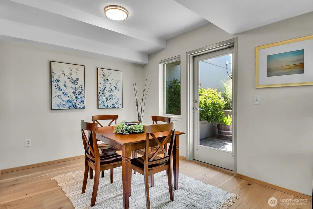 425 23rd Avenue S Seattle WA 98144