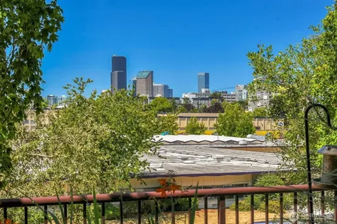 425 23rd Avenue S Seattle WA 98144