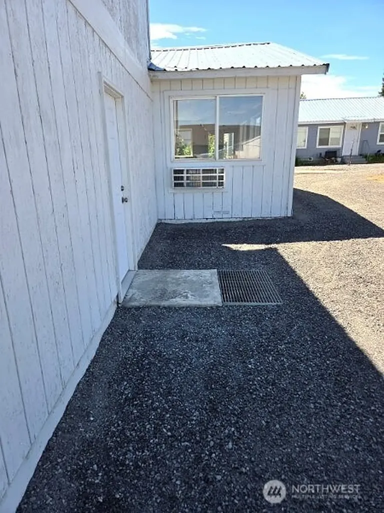 40 Cherry Street S Soap Lake WA 98851