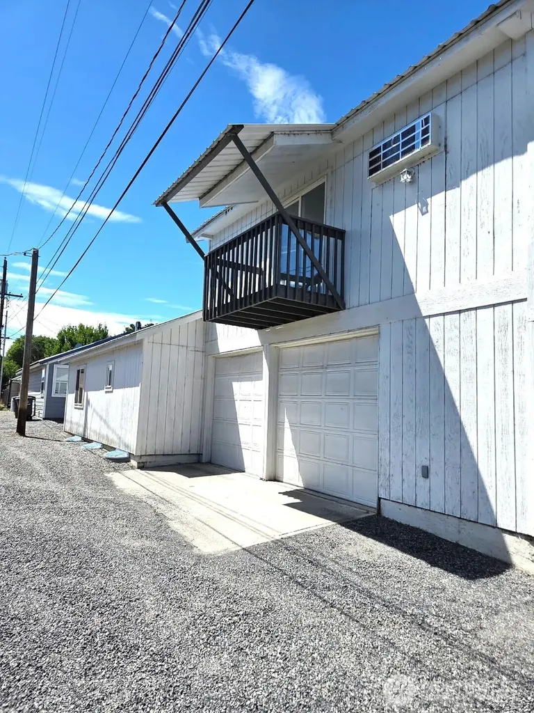 40 Cherry Street S Soap Lake WA 98851