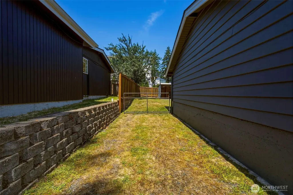 105 161st Street SE Bothell WA 98012