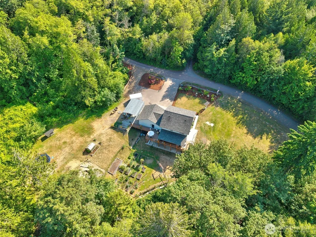 8843 Clearwater Lane SE Port Orchard WA 98367