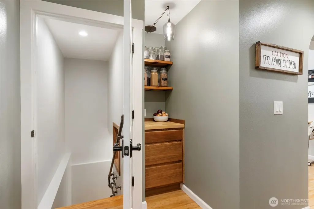 8843 Clearwater Lane SE Port Orchard WA 98367