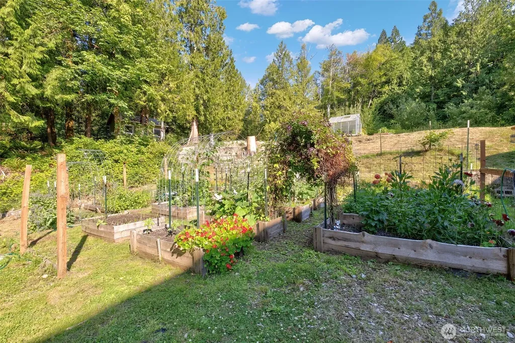 8843 Clearwater Lane SE Port Orchard WA 98367