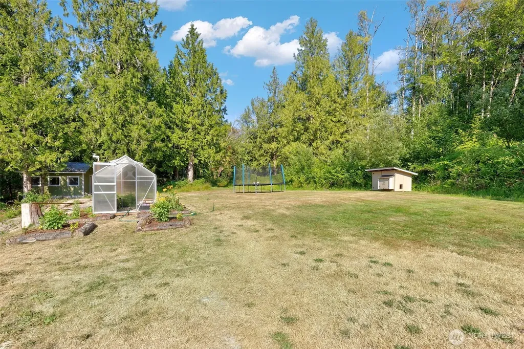 8843 Clearwater Lane SE Port Orchard WA 98367