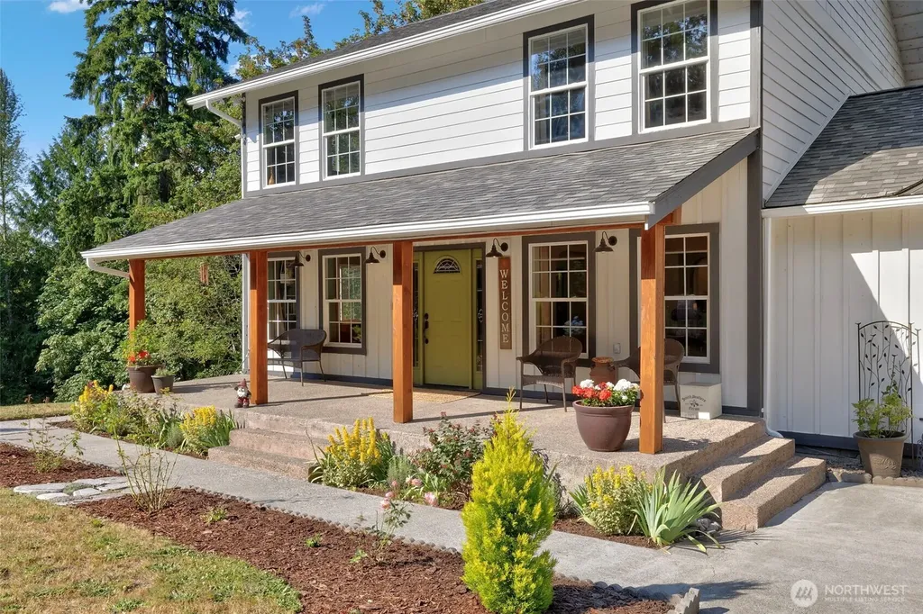 8843 Clearwater Lane SE Port Orchard WA 98367