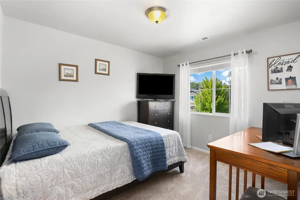 1010 Van Ogle Lane NW Orting WA 98360