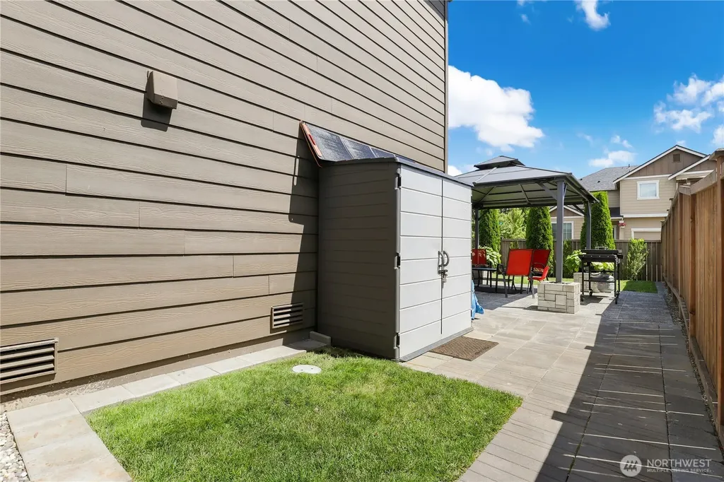 1010 Van Ogle Lane NW Orting WA 98360