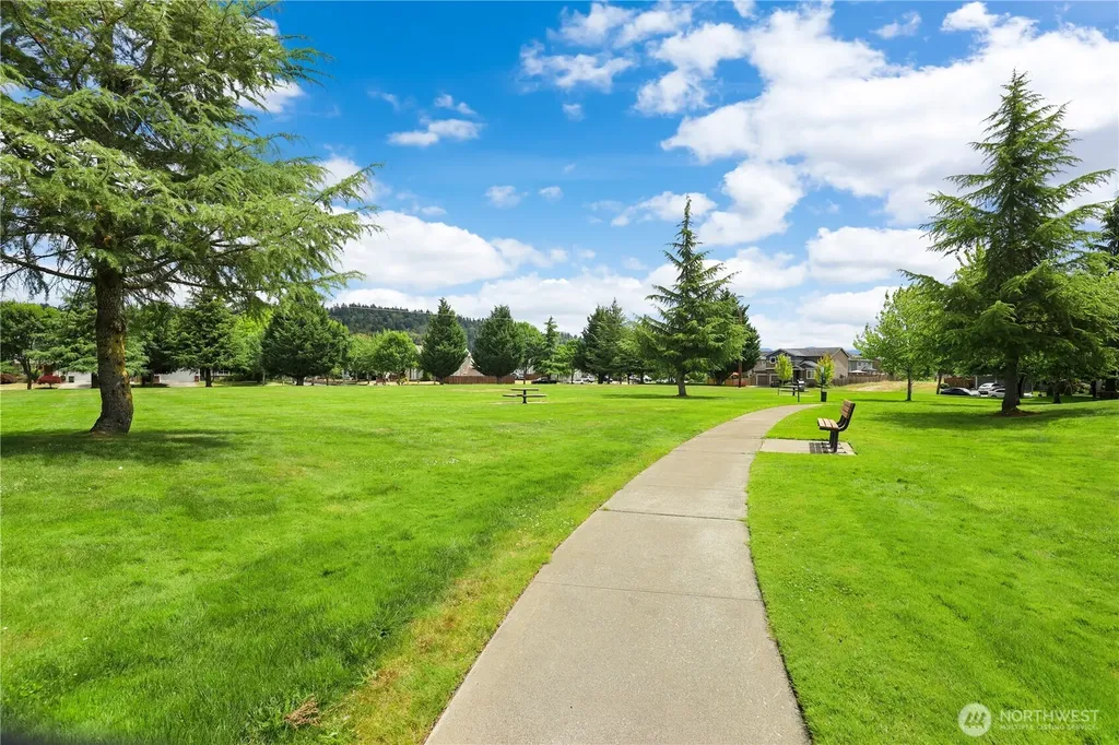 1010 Van Ogle Lane NW Orting WA 98360