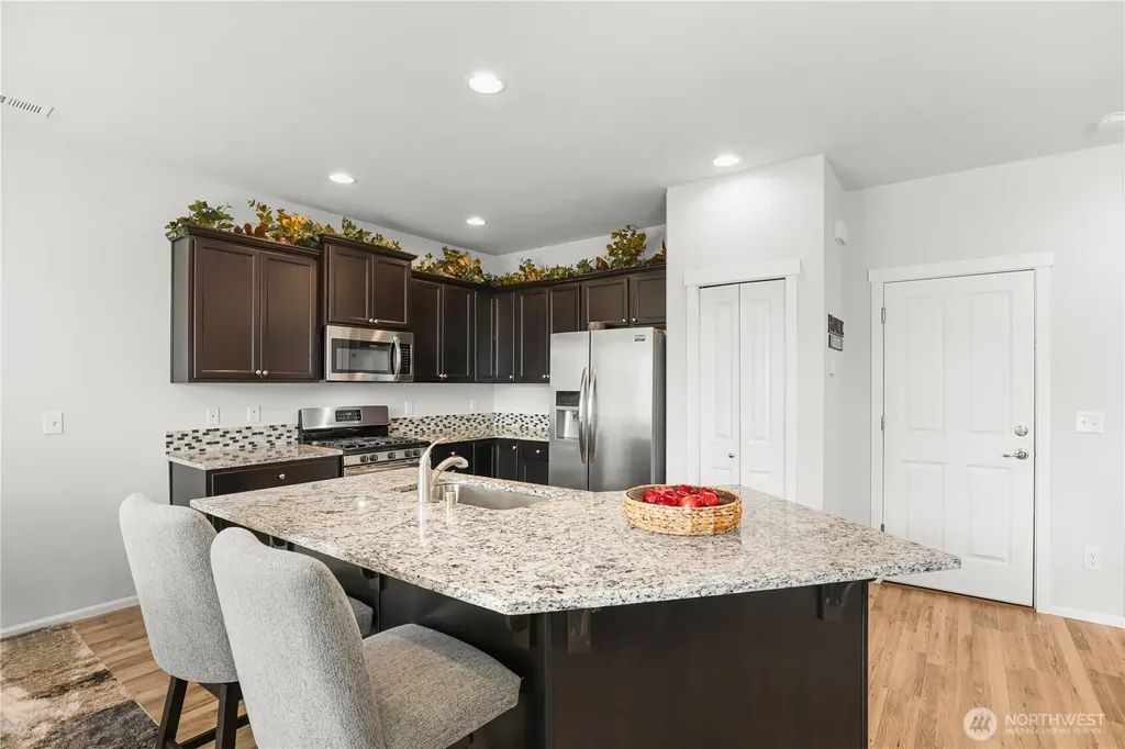 1010 Van Ogle Lane NW Orting WA 98360
