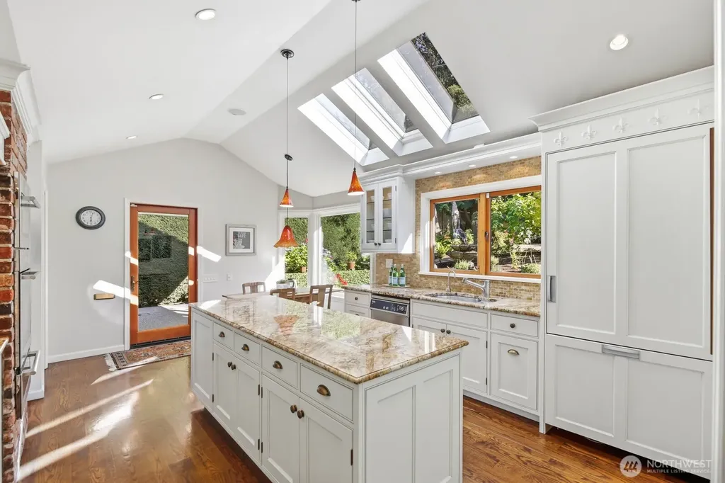 2109 38th Avenue E Seattle WA 98112