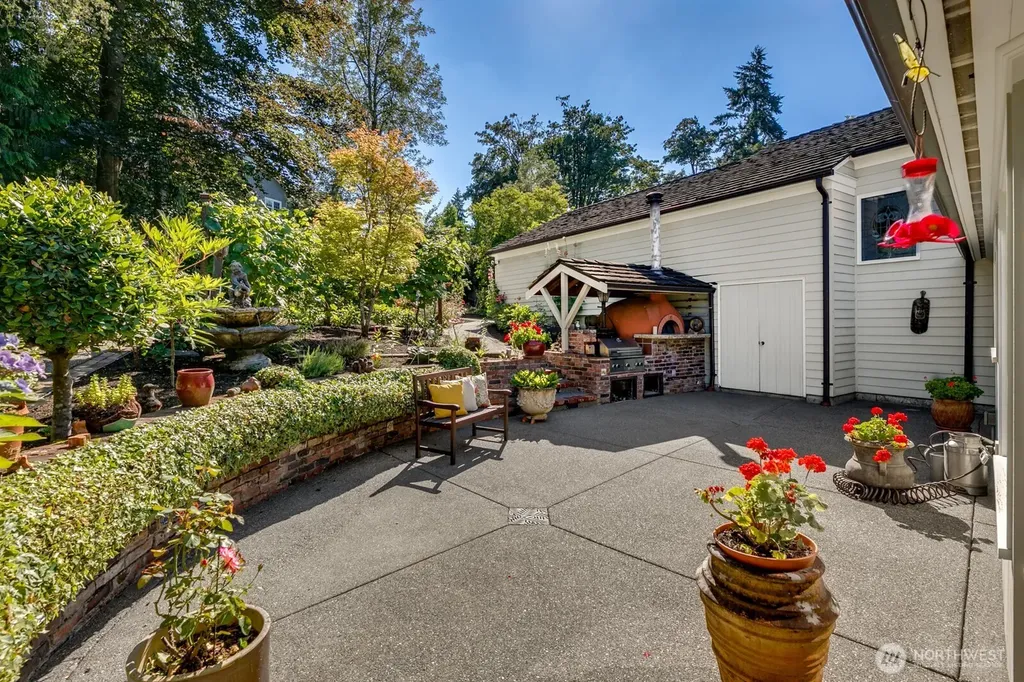 2109 38th Avenue E Seattle WA 98112