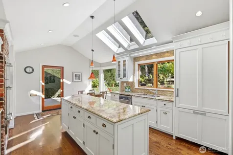2109 38th Avenue E Seattle WA 98112