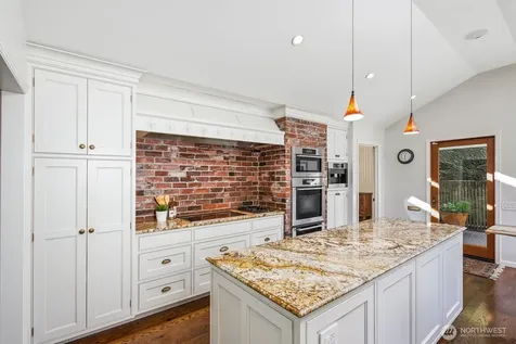 2109 38th Avenue E Seattle WA 98112
