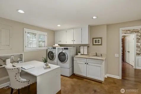 2109 38th Avenue E Seattle WA 98112