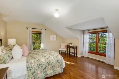 2109 38th Avenue E Seattle WA 98112