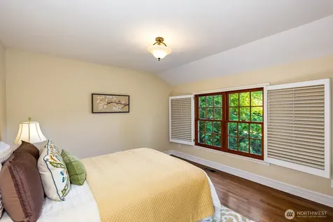 2109 38th Avenue E Seattle WA 98112