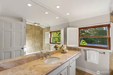 2109 38th Avenue E Seattle WA 98112