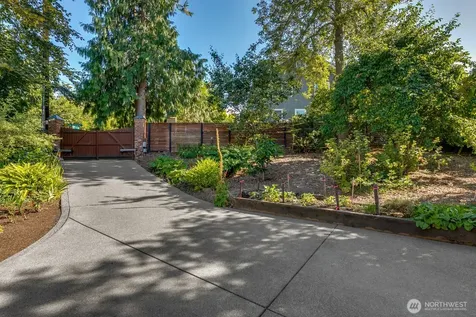 2109 38th Avenue E Seattle WA 98112