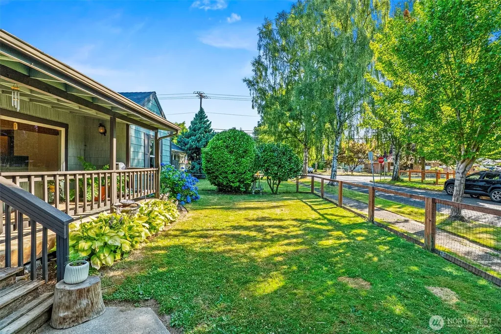 561 18th Avenue Longview WA 98632