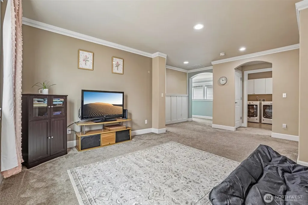 10015 1st Street NE Lake Stevens WA 98258