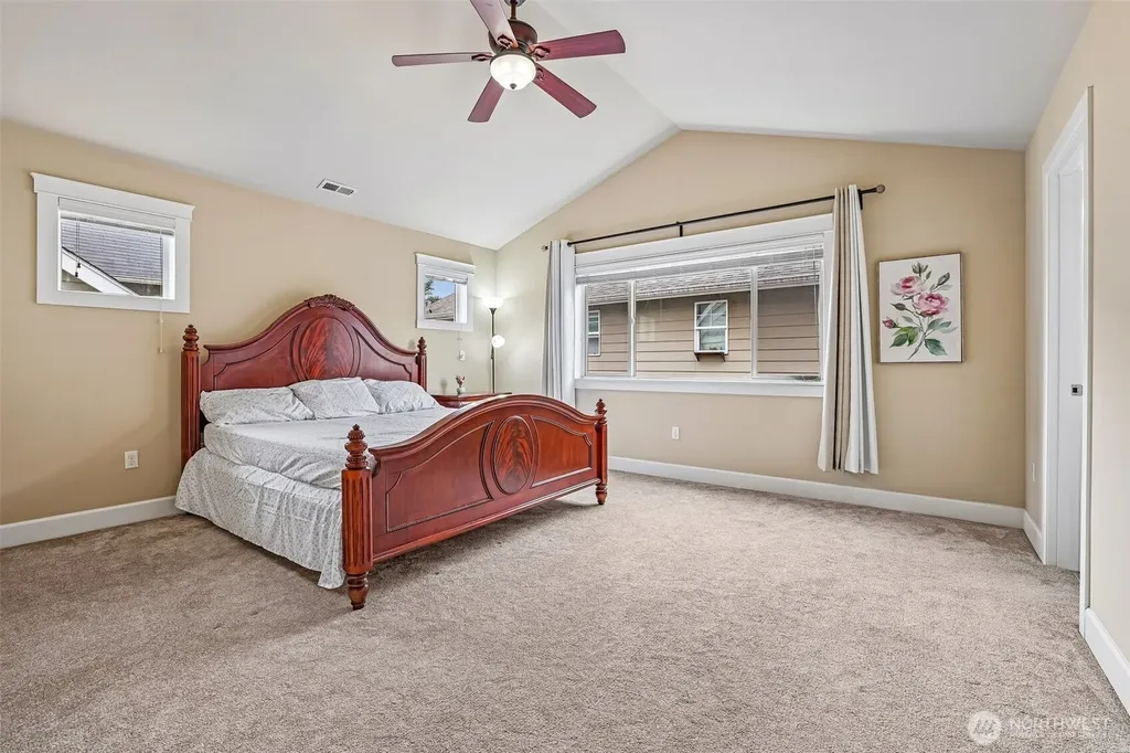 10015 1st Street NE Lake Stevens WA 98258