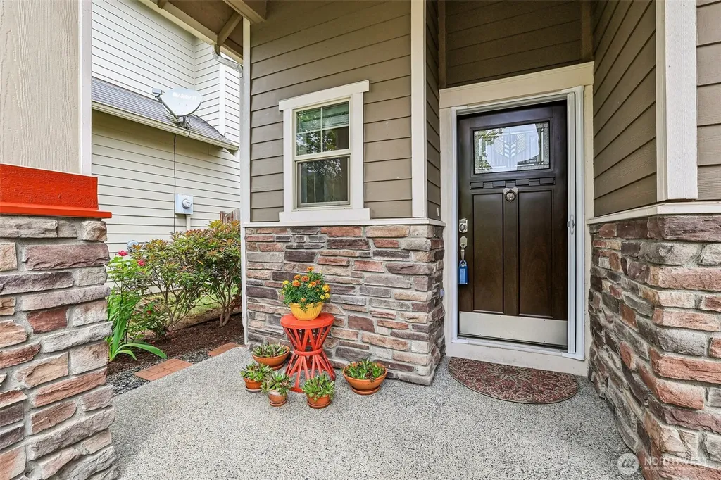 10015 1st Street NE Lake Stevens WA 98258