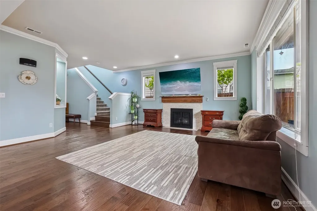 10015 1st Street NE Lake Stevens WA 98258
