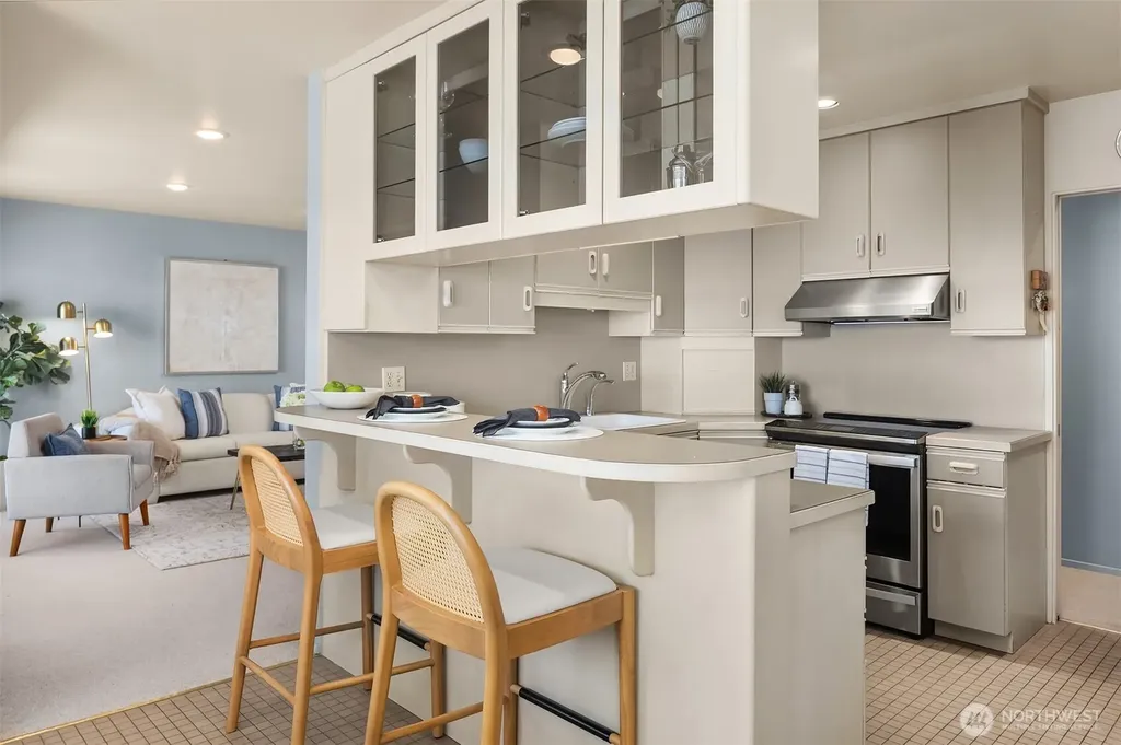 10203 47th Avenue SW Seattle WA 98146