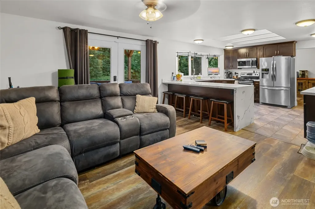 27519 72nd Avenue E Graham WA 98338