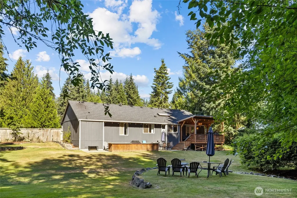 27519 72nd Avenue E Graham WA 98338