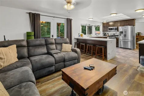 27519 72nd Avenue E Graham WA 98338