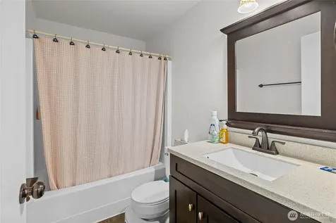 27519 72nd Avenue E Graham WA 98338