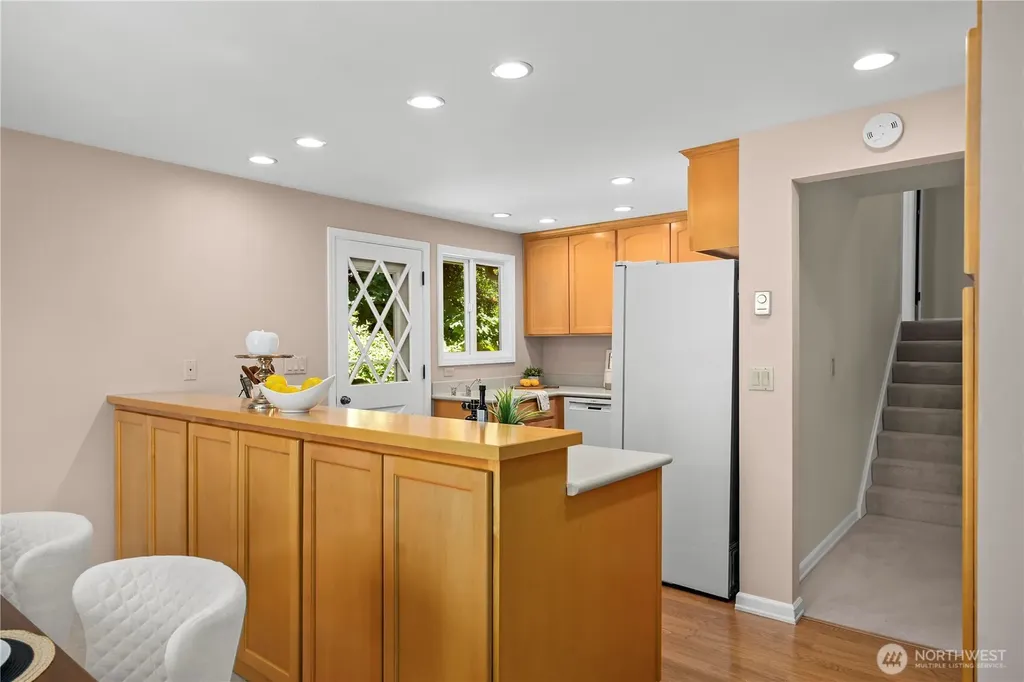 15734 14th Avenue SW Burien WA 98166