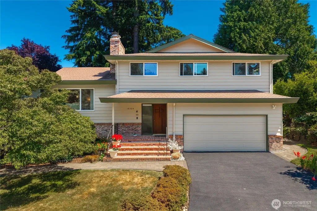 15734 14th Avenue SW Burien WA 98166